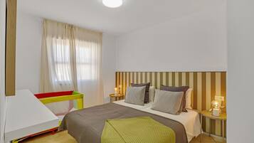 1 quarto, Wi-Fi de cortesia, roupa de cama