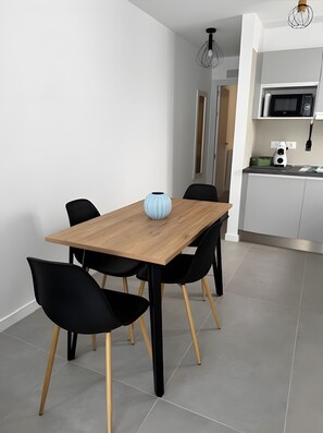 Dining - Holiday Apartment 'Sally’s Nest' (Puerto Rico)