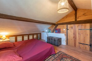 6 chambres, fer et planche à repasser, Wi-Fi gratuit, draps fournis
