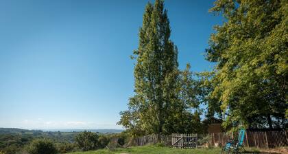 La Toumet – Family House with Pool and Pyrenees View