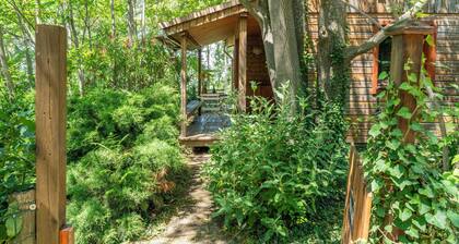 Chalet 'Gite Thym' with Shared Pool, Private Terrace and Wi-Fi