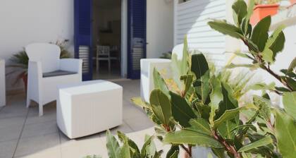 Holiday Home 'Villetta Amelie in Otranto' with Private Terrace, Wi-Fi & Air Conditioning