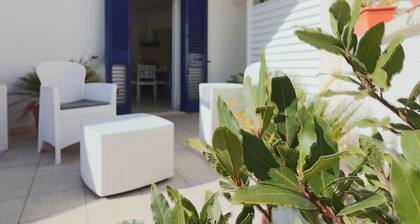 Holiday Home 'Villetta Amelie in Otranto' with Private Terrace, Wi-Fi & Air Conditioning