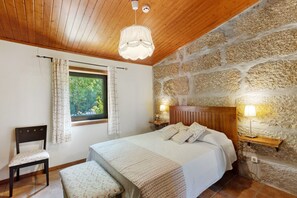 2 bedrooms, free WiFi, bed sheets