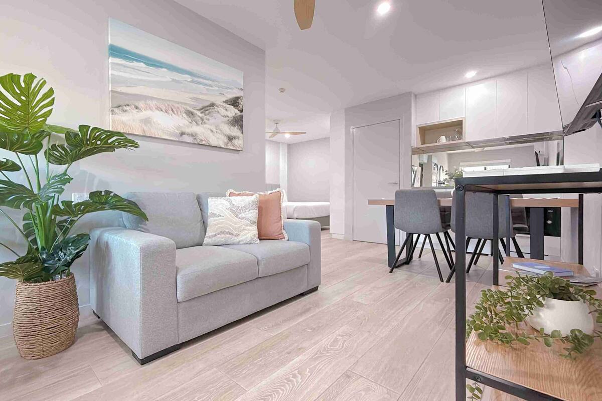 Studio Quattro | เครื่องนอนป้องกันสารก่อภูมิแพ้, เตียงพร้อมฟูกเสริมที่นอน