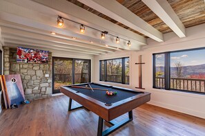 Games room - Hawthorn House at Hound Ears - STUNNING Grandfather views! Pool table! Updated! (Boone)