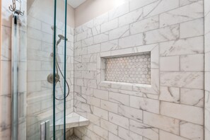 Shower, hair dryer, towels - Drift into coastal calm at Drift Away / Golf Cart/ Bikes/ Private Beach Access (Seagrove Beach)