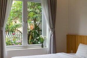 Basic Apartment, Multiple Beds | Desk, soundproofing, iron/ironing board, free WiFi - Do Gia Bao Villa (Da Lat)