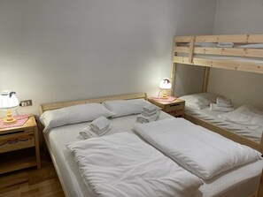 2 bedrooms, bed sheets