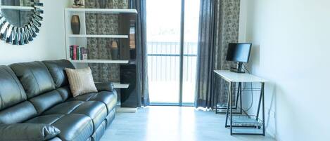 智能電視、書籍