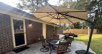 This cozy 3-bedroom home is located near Historic Downtown Newnan.