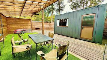 Premium-Dreibettzimmer, Nichtraucher | 1 Schlafzimmer, Bettwäsche