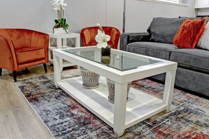 Télévision, chaîne hi-fi