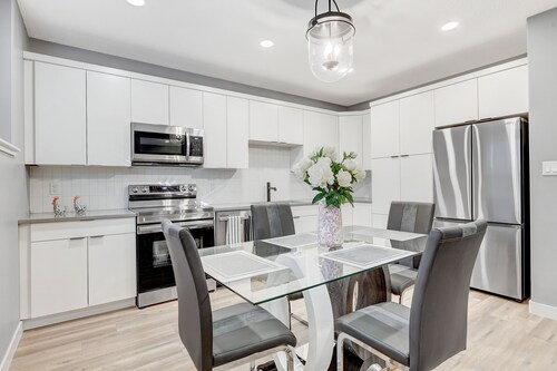 Brand New Modern Escape