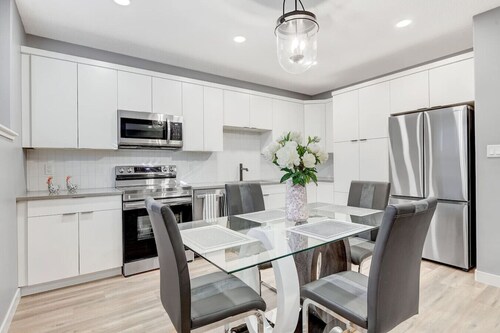 Brand New Modern Escape