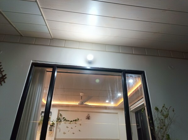 星評価なしの画像、1 / 34、ボタン