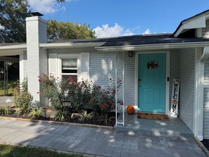 Exterior detail - Quaint Studio in the heart of Rock Hill, SC - Near I-77 and sport complexes (Rock Hill)