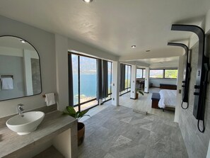 Hair dryer, towels, soap, shampoo - Mónaco (San Pedro La Laguna)