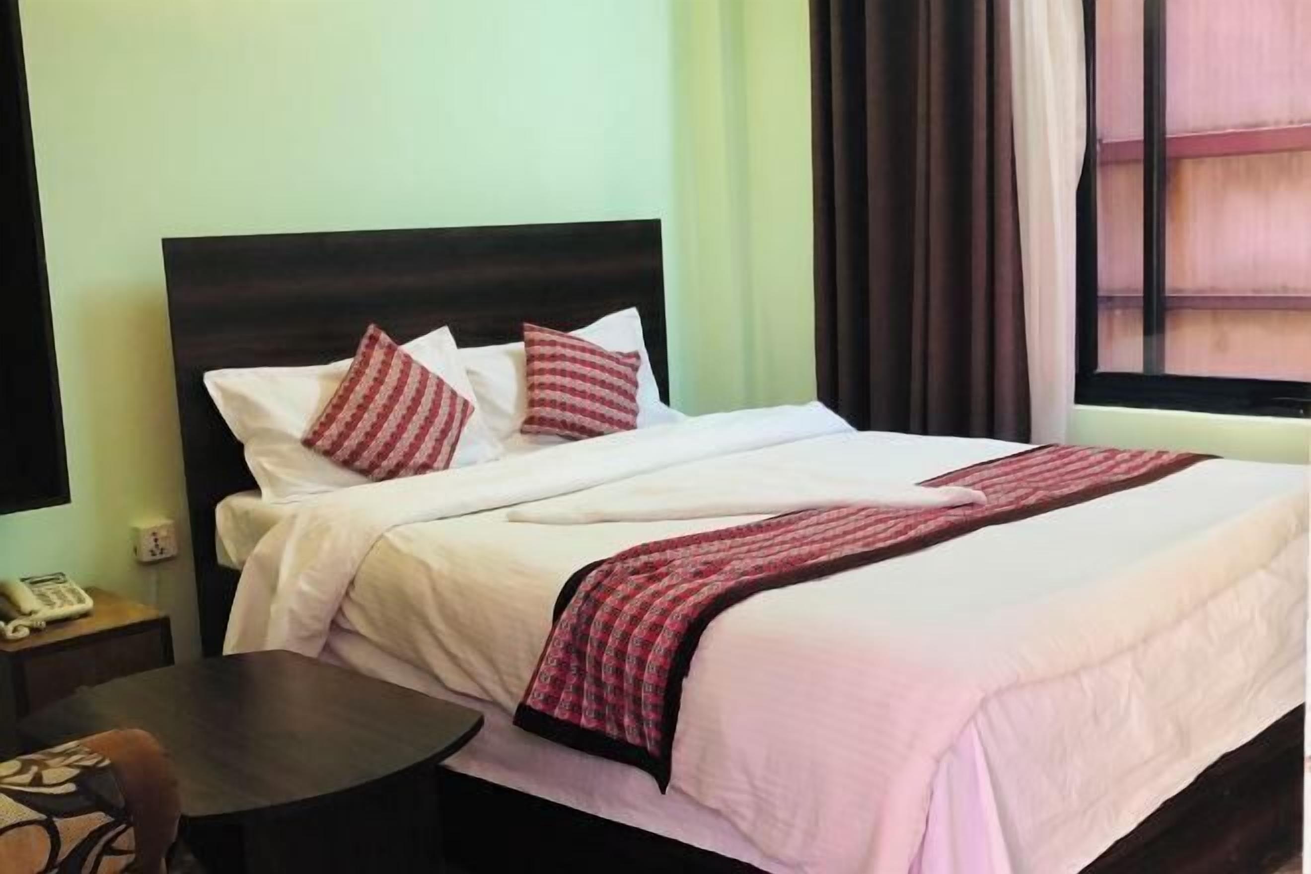 Free WiFi, bed sheets