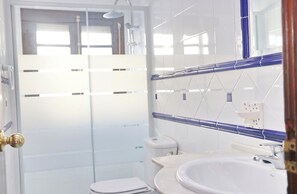 Shower - Apartment El Arco, in Conil. (Conil)