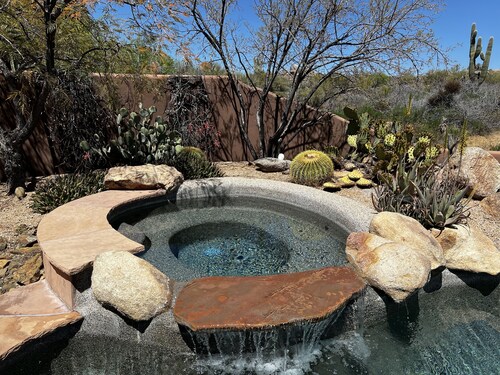 Desert living with gourmet kitchen, pool, spa, and separate casita!