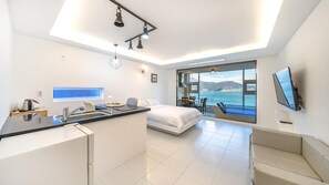 基础客房, 1 间卧室 (dal net (the second floor,ONLY KOR)) | 1 多间卧室、免费 WiFi