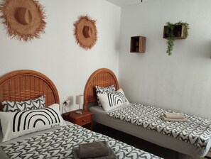 2 soverom, strykejern/-brett, reiseseng for barn og wi-fi (inkludert)