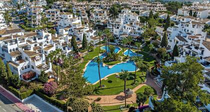 Aldea Blanca Duplex Nueva AndalucĂa