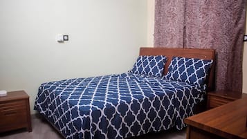 House, 2 Bedrooms, Smoking, Balcony | 2 bedrooms