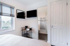 1 室のベッドルーム、アイロン / アイロン台、WiFi、ベッドシーツ