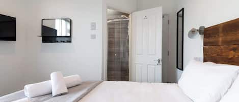 1 chambre, fer et planche Ă repasser, Wi-Fi gratuit, draps fournis