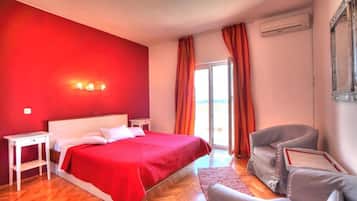 Gemeinsamer Schlafsaal, Mehrere Schlafzimmer, Raucher, Terrasse | 8 Schlafzimmer