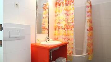 Shared Dormitory, Multiple Bedrooms, Smoking, Terrace | Bathroom