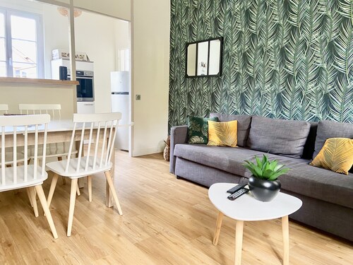 en Centre Ville , Proche des Commerces et du Vieux Bassin, Stationnement Facile