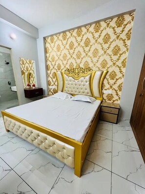 2 bedrooms, WiFi, bed sheets - Shekhawati Suite Near Rangoli Gardens (Jaipur)