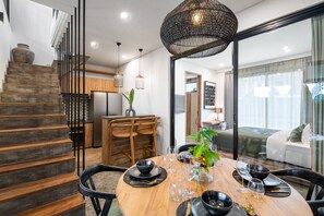 Villa | In-room dining - Berawa Townhouse 7 by Betterplace (Canggu)