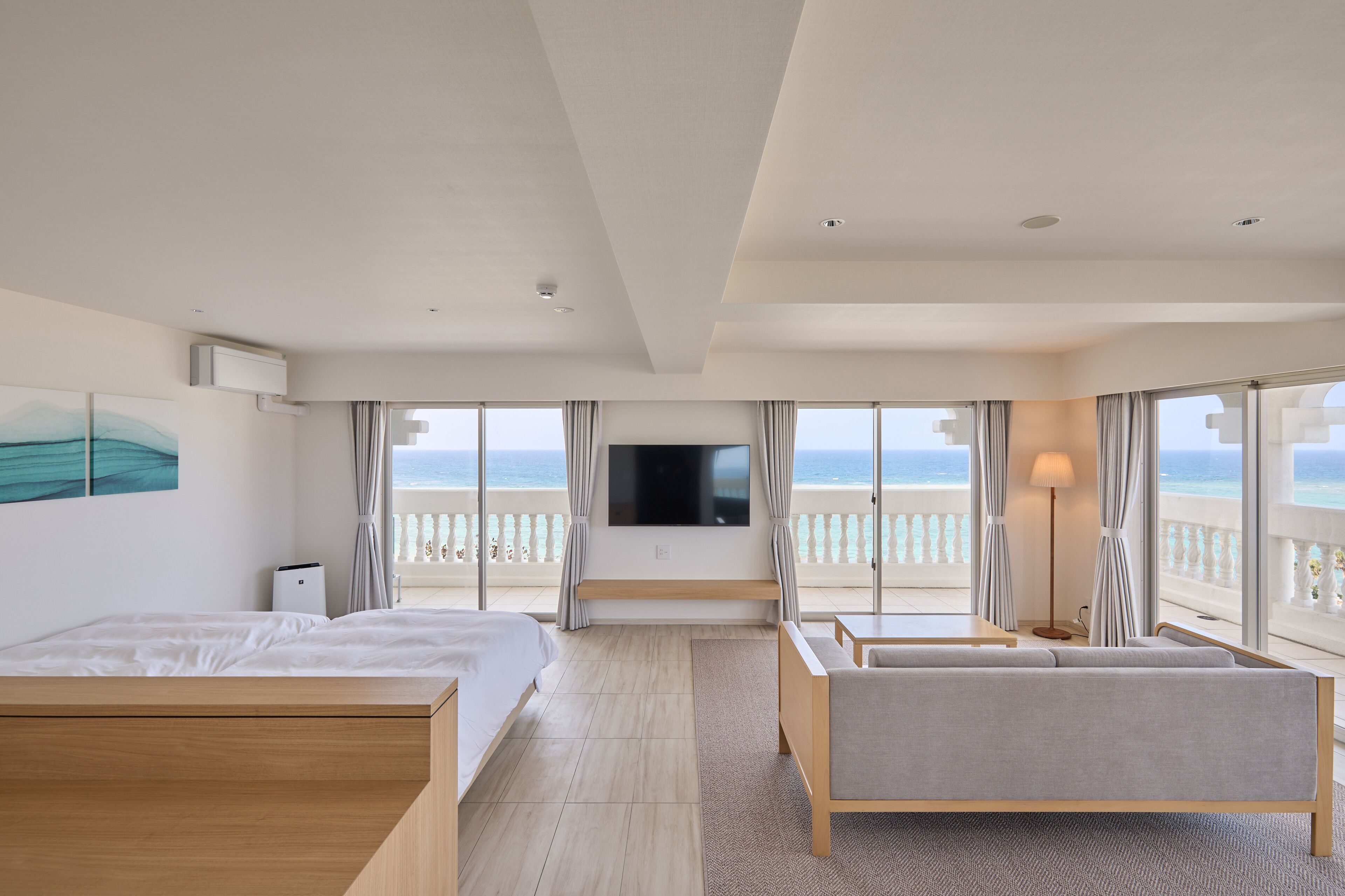 Standard Twin Room, Non Smoking | In-room safe, desk, free WiFi, bed sheets