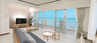 ลาซอร์ ซี รีสอร์ต