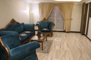 Executive Apartment, 3 Bedrooms | Egyptian cotton sheets, premium bedding, minibar, in-room safe