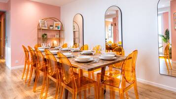 Design Townhome | Ruang makan