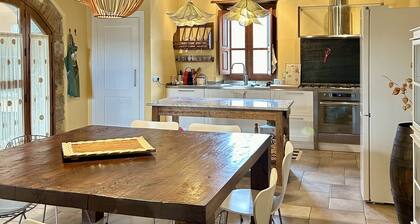 Villa Castagnone - an oasis of luxury and relaxation with a swimming pool