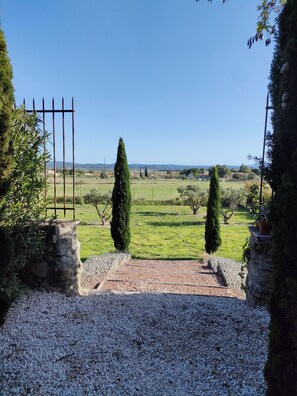 Exterior - HOTEL  L'ART DES METS BY COTE JARDIN (Conilhac-Corbieres)