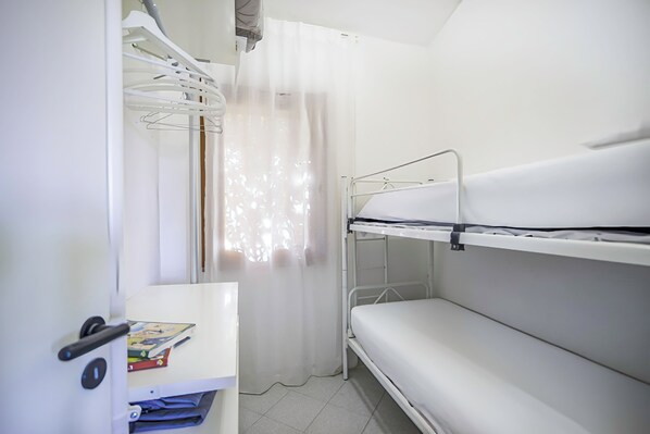 Standard Townhome, 2 Bedrooms (1 Le Perle Di Stintino) | 2 bedrooms, iron/ironing board, free WiFi, bed sheets