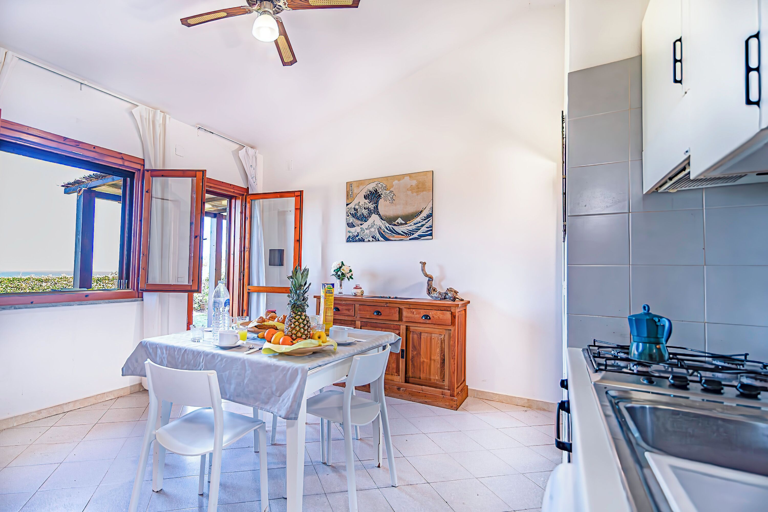 Casa adosada estándar, varias habitaciones (1 Le Perle Di Stintino) | Cocina privada | Frigorífico, horno, placa de cocina y cafetera o tetera