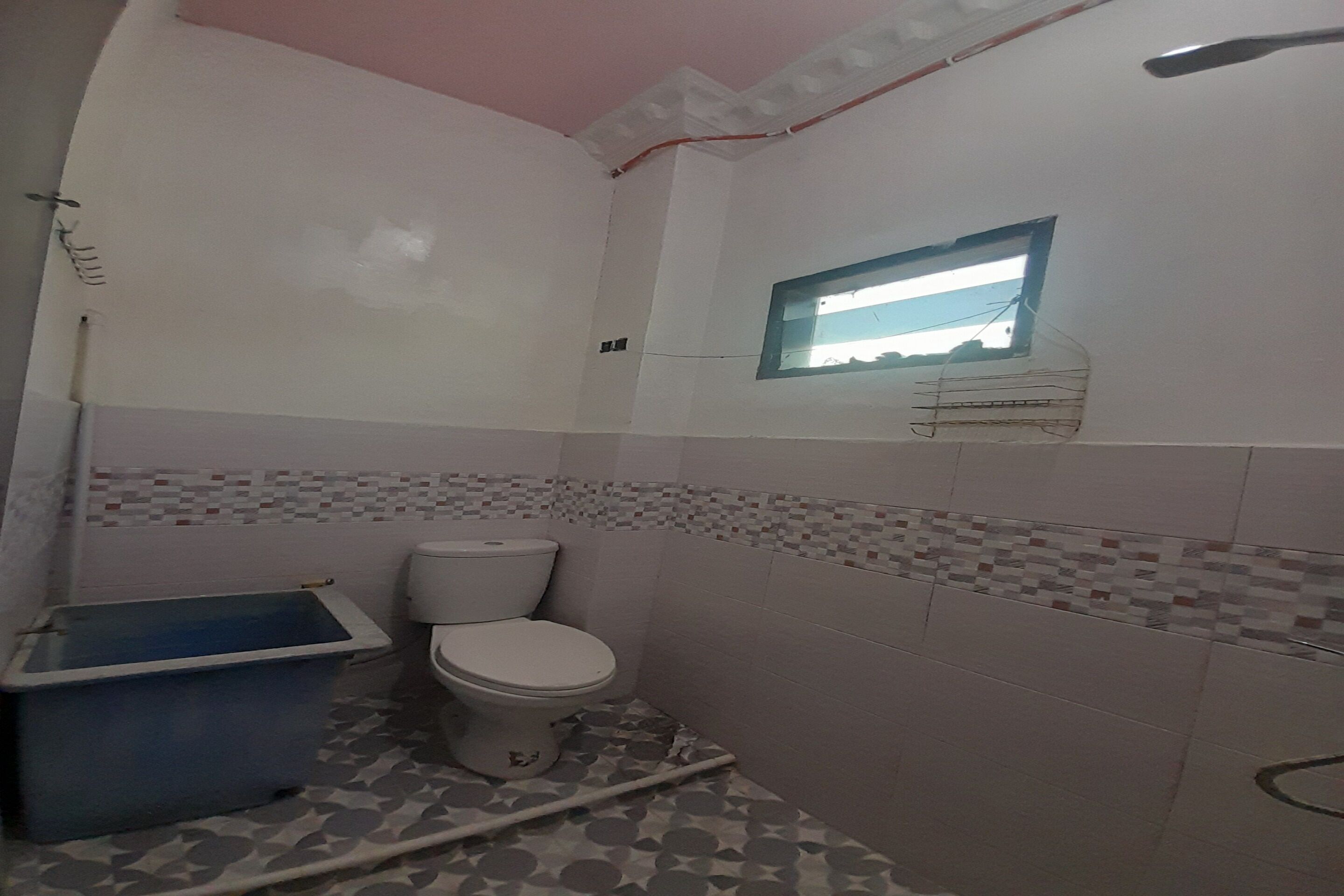 Standard Double Room | Bathroom | Shower, towels