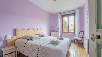 2 bedrooms, iron/ironing board, travel crib, WiFi