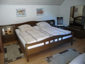 1 sovrum, strykjärn/strykbräda, internet och sängkläder