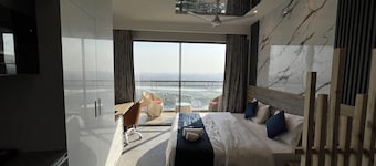 Luxsugero Studios