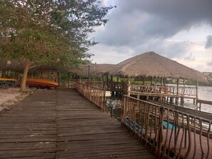 平板电视、壁炉