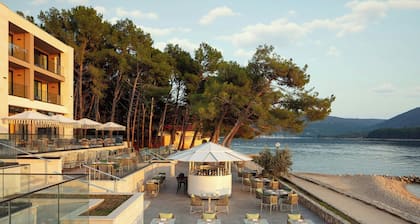 The Isolano, Cres, Autograph Collection